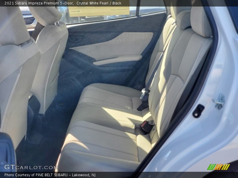 Crystal White Pearl / Black 2021 Subaru Impreza Premium 5-Door
