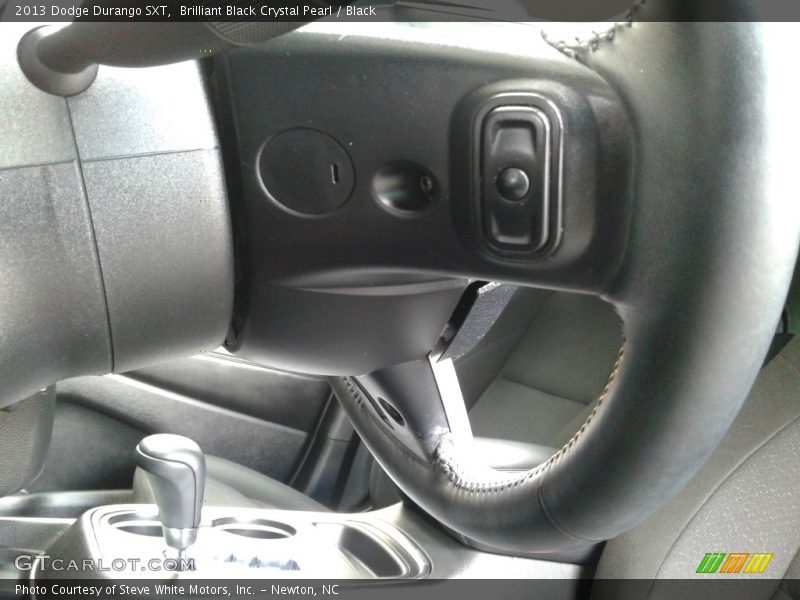 Brilliant Black Crystal Pearl / Black 2013 Dodge Durango SXT
