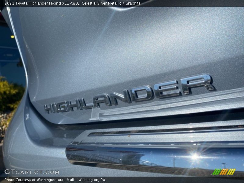 Celestial Silver Metallic / Graphite 2021 Toyota Highlander Hybrid XLE AWD