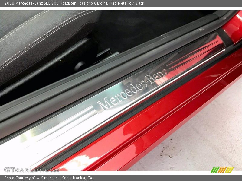 designo Cardinal Red Metallic / Black 2018 Mercedes-Benz SLC 300 Roadster
