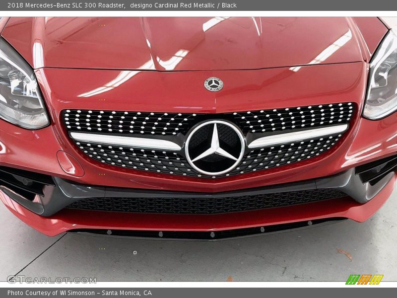 designo Cardinal Red Metallic / Black 2018 Mercedes-Benz SLC 300 Roadster