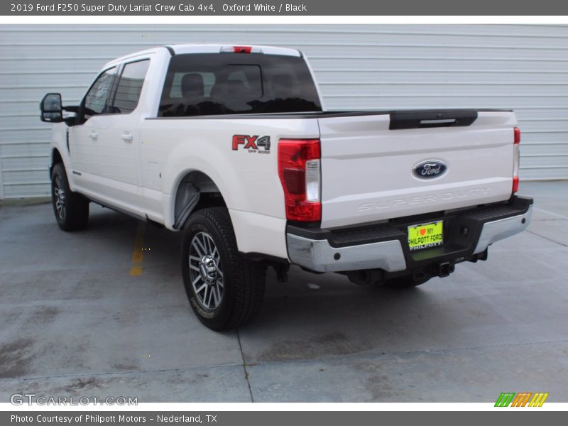 Oxford White / Black 2019 Ford F250 Super Duty Lariat Crew Cab 4x4