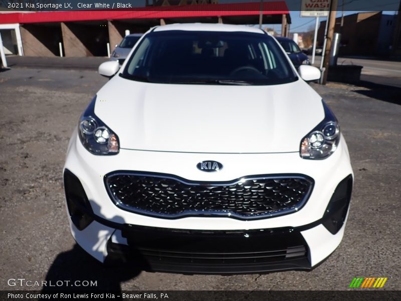 Clear White / Black 2021 Kia Sportage LX