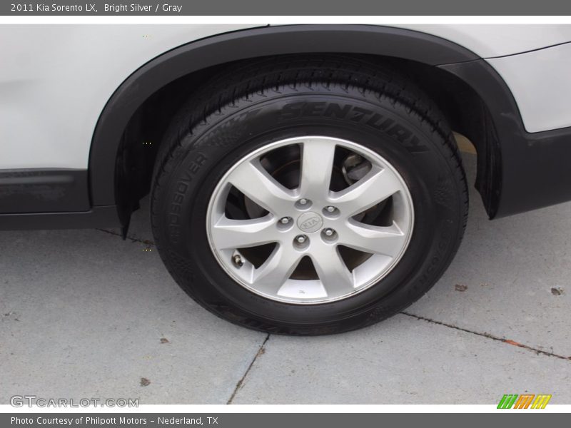 Bright Silver / Gray 2011 Kia Sorento LX