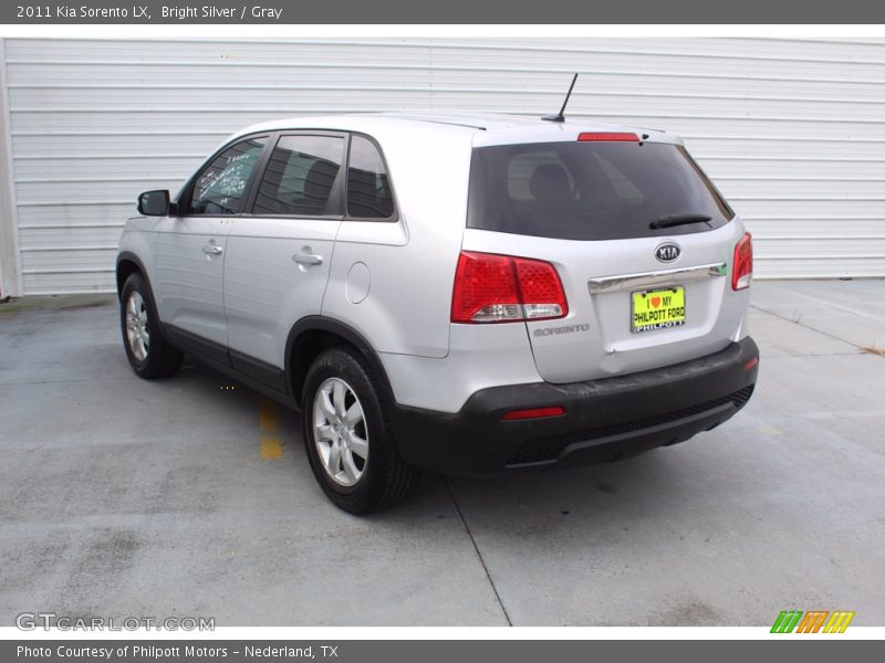 Bright Silver / Gray 2011 Kia Sorento LX
