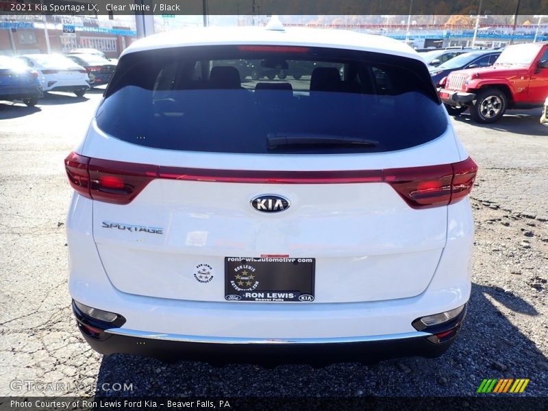 Clear White / Black 2021 Kia Sportage LX