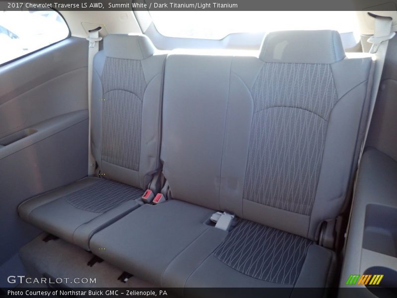 Summit White / Dark Titanium/Light Titanium 2017 Chevrolet Traverse LS AWD