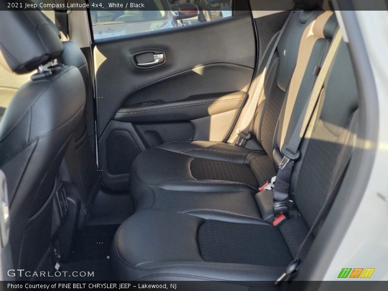 White / Black 2021 Jeep Compass Latitude 4x4