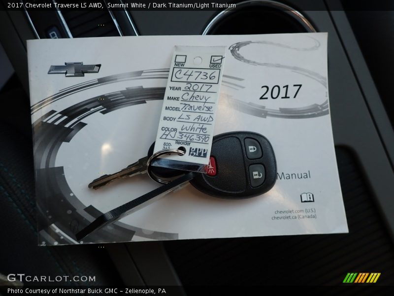 Keys of 2017 Traverse LS AWD