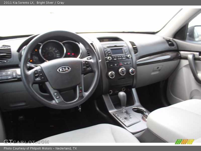 Bright Silver / Gray 2011 Kia Sorento LX