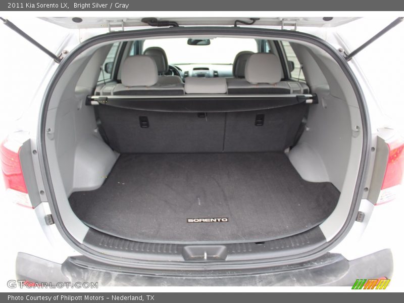 Bright Silver / Gray 2011 Kia Sorento LX