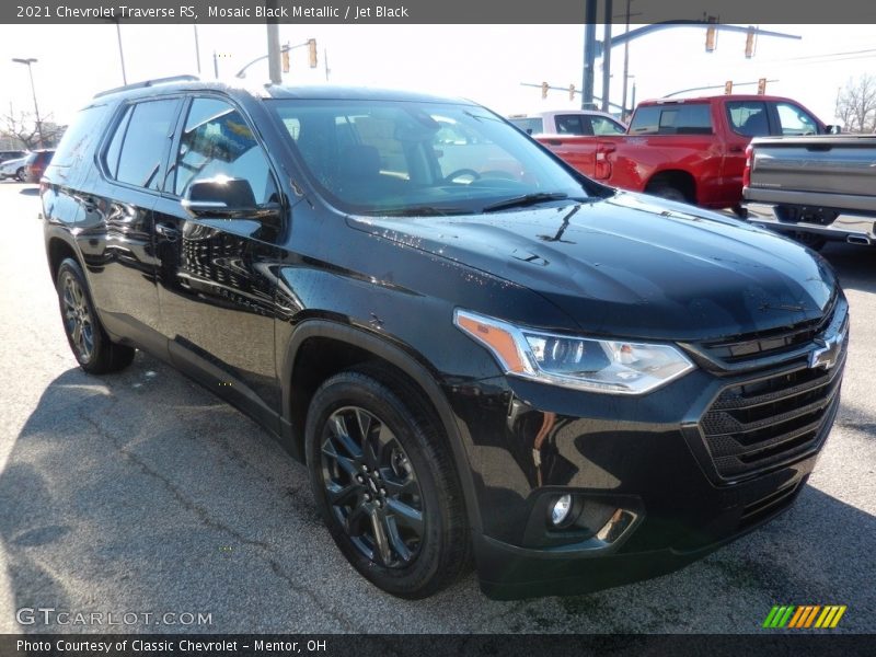 Mosaic Black Metallic / Jet Black 2021 Chevrolet Traverse RS