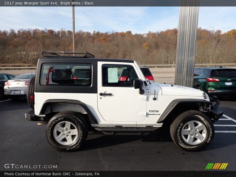 Bright White / Black 2017 Jeep Wrangler Sport 4x4