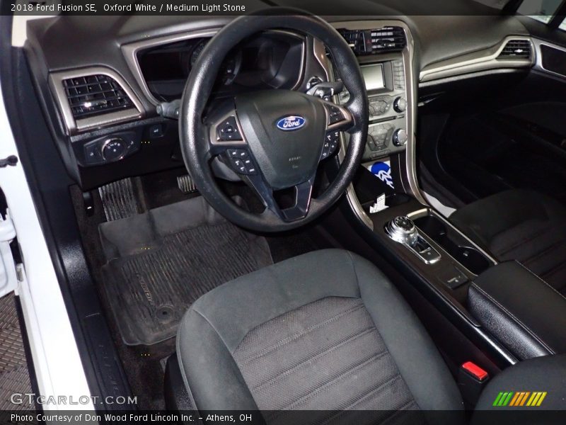 Oxford White / Medium Light Stone 2018 Ford Fusion SE