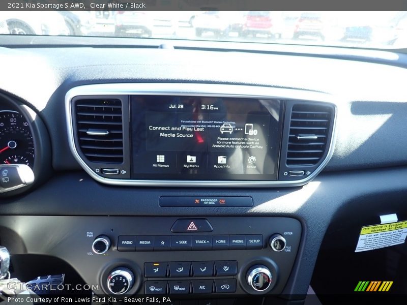 Clear White / Black 2021 Kia Sportage S AWD
