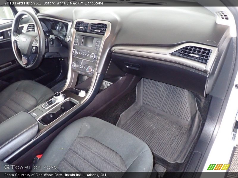 Oxford White / Medium Light Stone 2018 Ford Fusion SE
