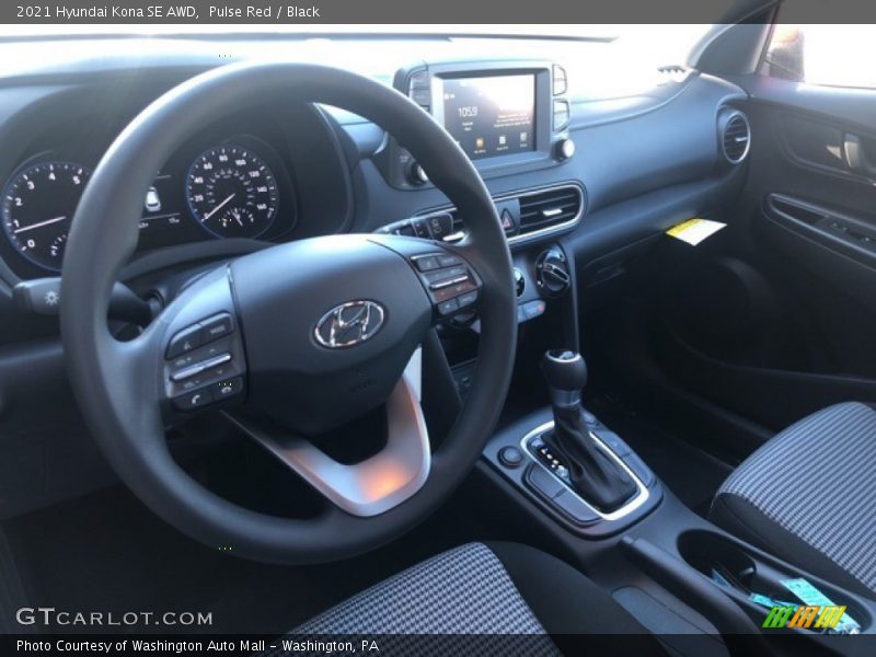 Pulse Red / Black 2021 Hyundai Kona SE AWD