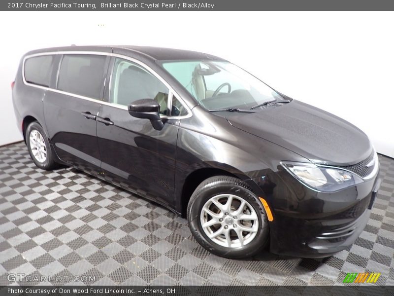 Brilliant Black Crystal Pearl / Black/Alloy 2017 Chrysler Pacifica Touring