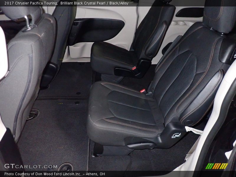Brilliant Black Crystal Pearl / Black/Alloy 2017 Chrysler Pacifica Touring