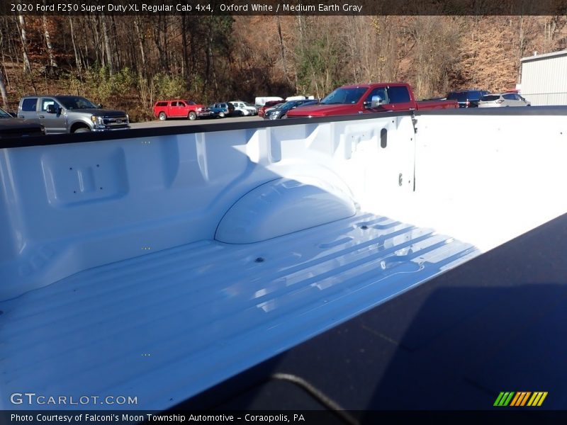 Oxford White / Medium Earth Gray 2020 Ford F250 Super Duty XL Regular Cab 4x4