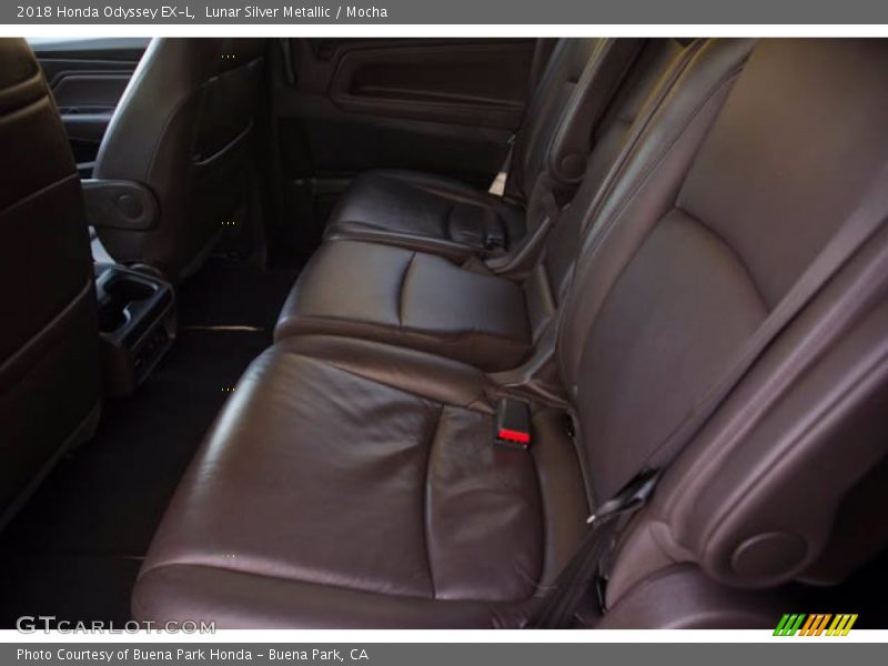 Lunar Silver Metallic / Mocha 2018 Honda Odyssey EX-L