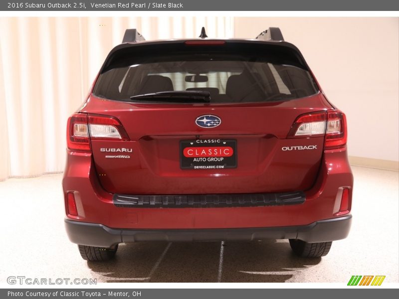 Venetian Red Pearl / Slate Black 2016 Subaru Outback 2.5i