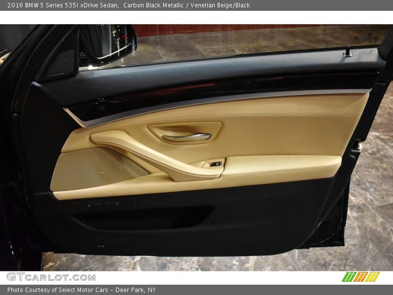 Carbon Black Metallic / Venetian Beige/Black 2016 BMW 5 Series 535i xDrive Sedan