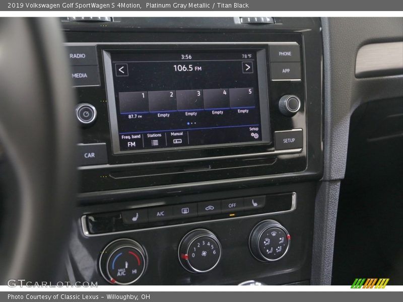 Platinum Gray Metallic / Titan Black 2019 Volkswagen Golf SportWagen S 4Motion