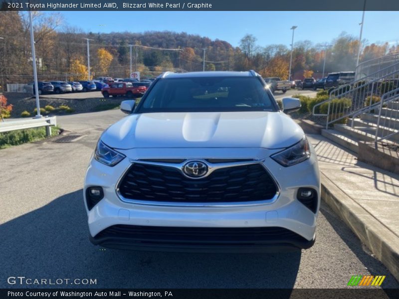 Blizzard White Pearl / Graphite 2021 Toyota Highlander Limited AWD