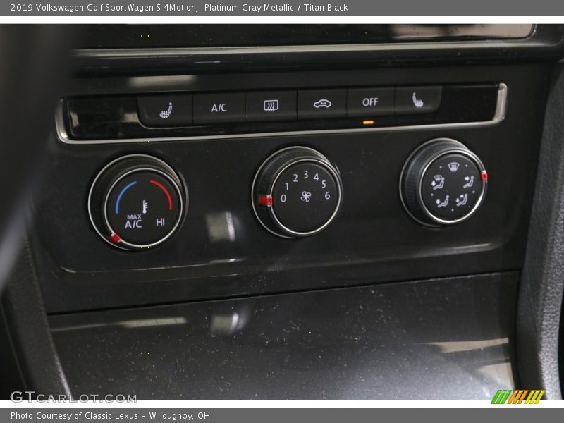 Platinum Gray Metallic / Titan Black 2019 Volkswagen Golf SportWagen S 4Motion