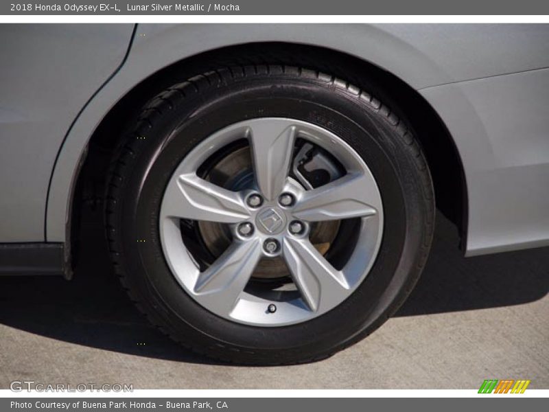 Lunar Silver Metallic / Mocha 2018 Honda Odyssey EX-L