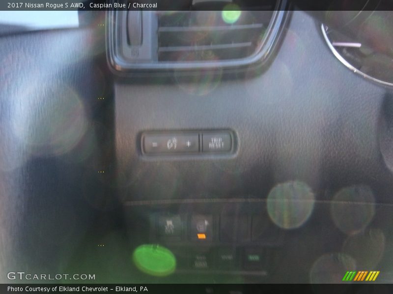 Caspian Blue / Charcoal 2017 Nissan Rogue S AWD