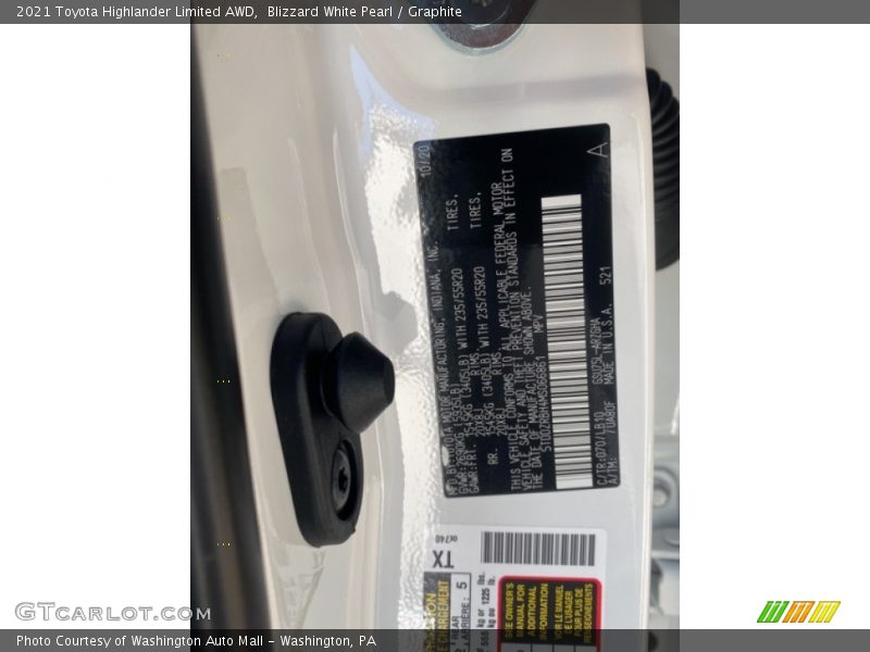 Blizzard White Pearl / Graphite 2021 Toyota Highlander Limited AWD