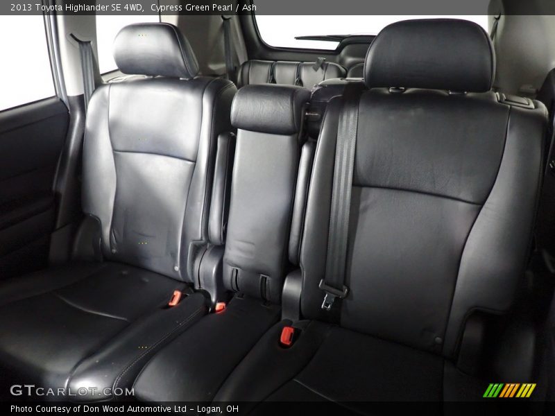 Cypress Green Pearl / Ash 2013 Toyota Highlander SE 4WD