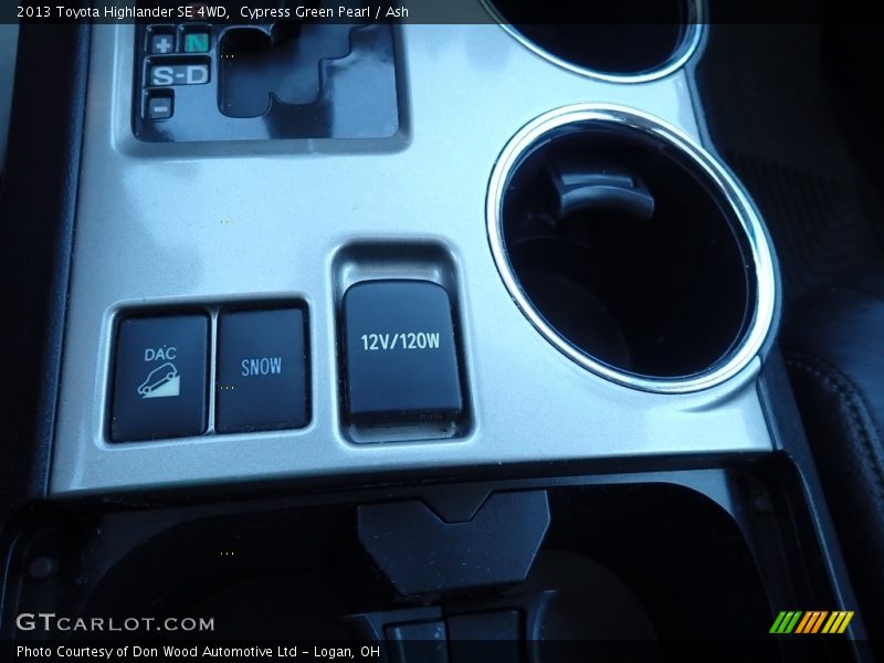 Cypress Green Pearl / Ash 2013 Toyota Highlander SE 4WD