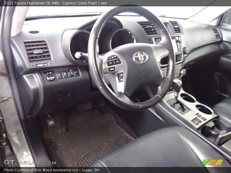 Cypress Green Pearl / Ash 2013 Toyota Highlander SE 4WD