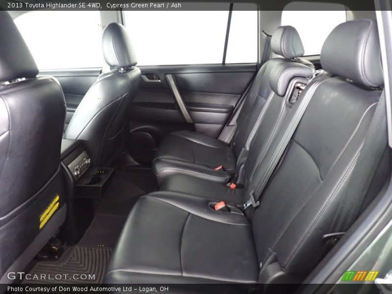 Cypress Green Pearl / Ash 2013 Toyota Highlander SE 4WD
