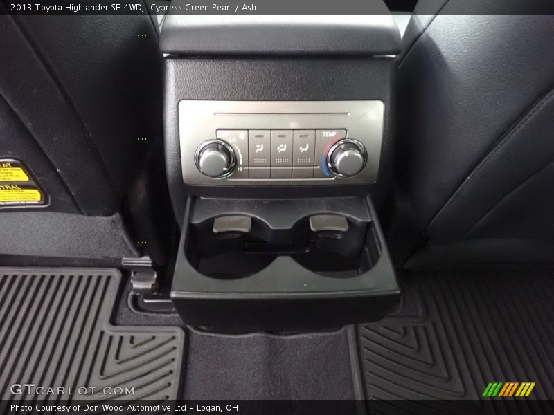 Cypress Green Pearl / Ash 2013 Toyota Highlander SE 4WD