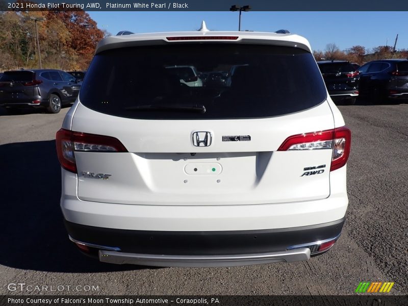 Platinum White Pearl / Black 2021 Honda Pilot Touring AWD