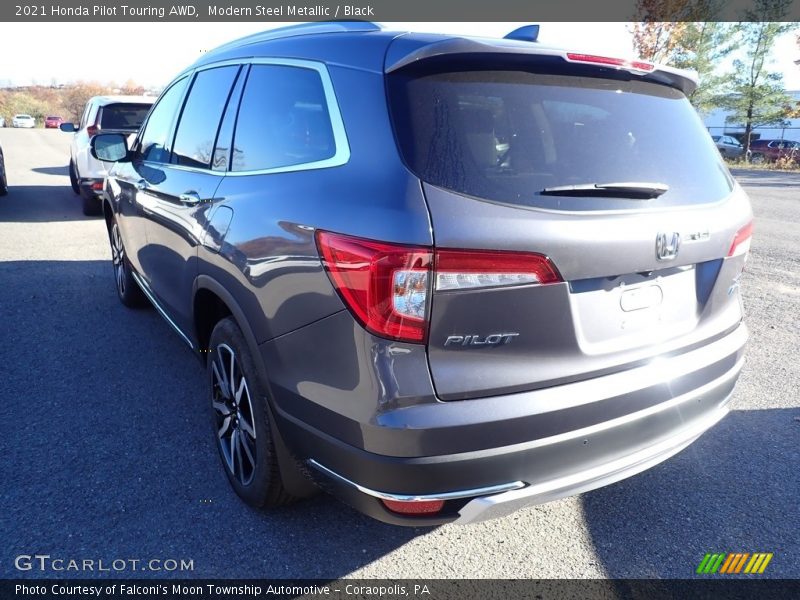 Modern Steel Metallic / Black 2021 Honda Pilot Touring AWD