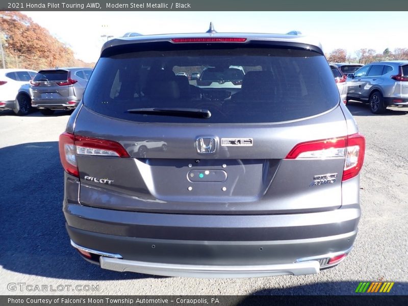 Modern Steel Metallic / Black 2021 Honda Pilot Touring AWD