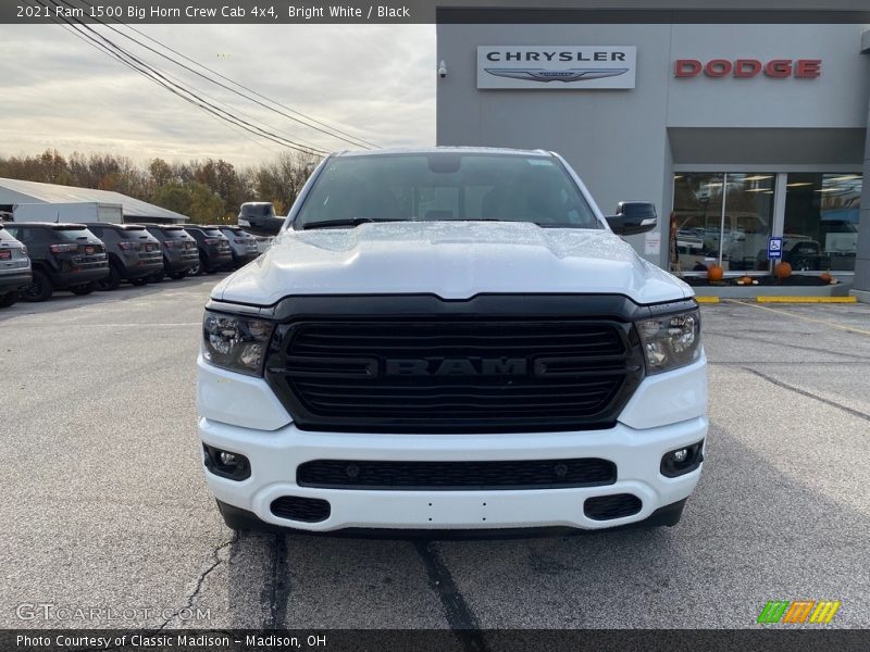 Bright White / Black 2021 Ram 1500 Big Horn Crew Cab 4x4