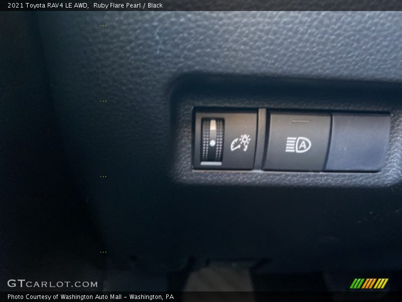 Ruby Flare Pearl / Black 2021 Toyota RAV4 LE AWD