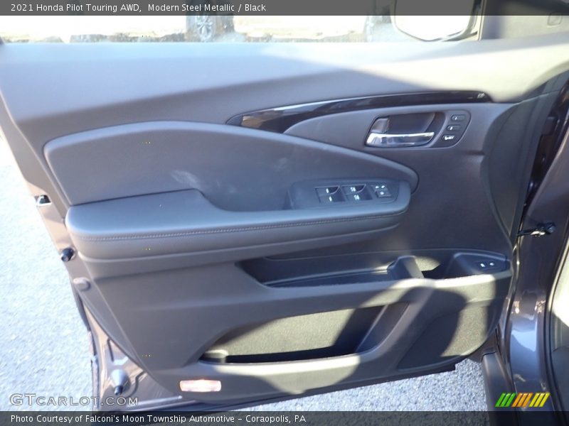 Modern Steel Metallic / Black 2021 Honda Pilot Touring AWD