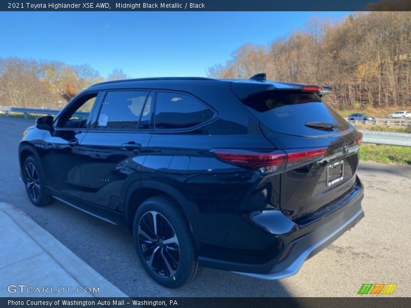 Midnight Black Metallic / Black 2021 Toyota Highlander XSE AWD