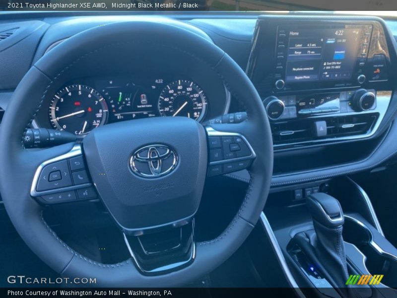 Midnight Black Metallic / Black 2021 Toyota Highlander XSE AWD