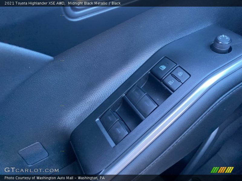Midnight Black Metallic / Black 2021 Toyota Highlander XSE AWD