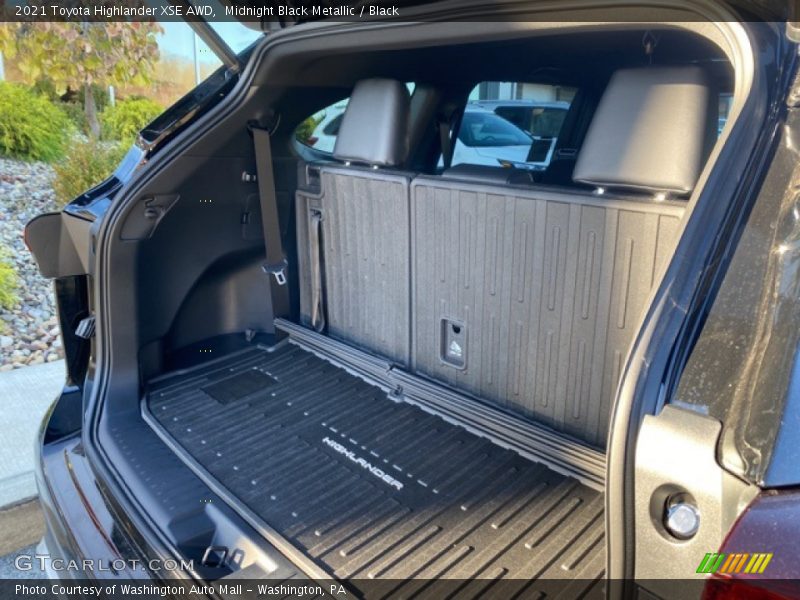 Midnight Black Metallic / Black 2021 Toyota Highlander XSE AWD
