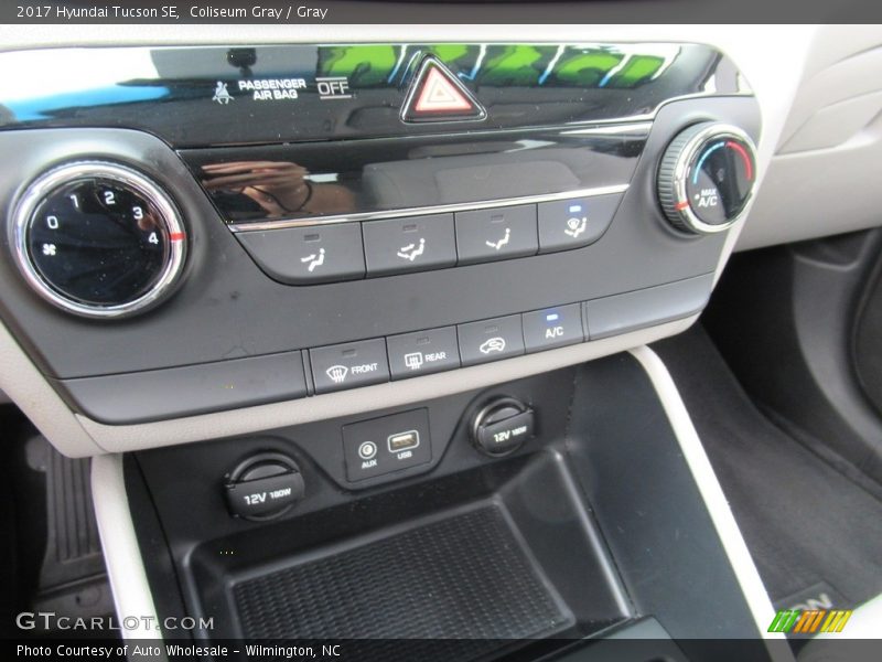 Coliseum Gray / Gray 2017 Hyundai Tucson SE