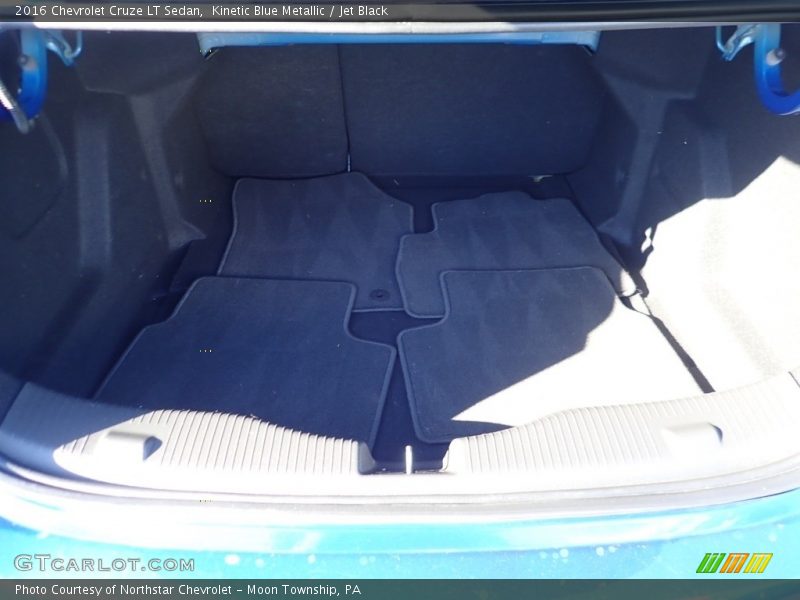 Kinetic Blue Metallic / Jet Black 2016 Chevrolet Cruze LT Sedan